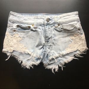 🌼American Eagle denim shorts!